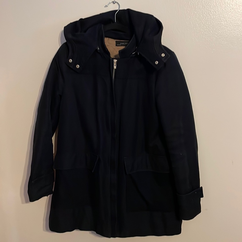 Zara woman’s medium winter coat detachable hood quilted inside for warmth